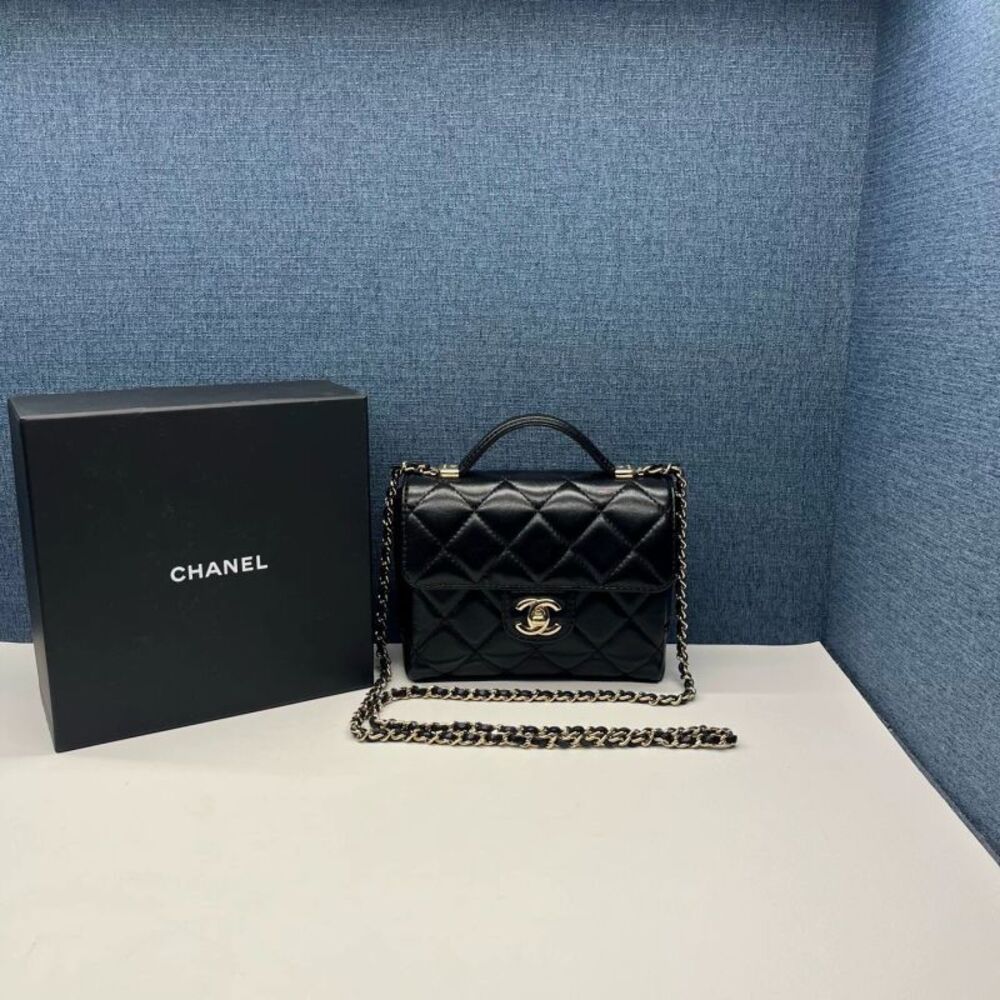 Chanel Women Pre-Loved Bag Very Good Condition